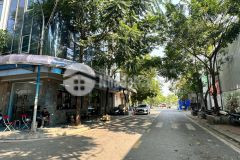 Đất đẹp đường ô tô tránh vỉa hè thoáng kinh doanh tốt thạch bàn dt 68.3m2. giá 11.5 tỷ