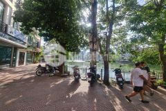 Nhà mặt hồ giá siêu rẻ kinh doanh bất chấp cực hiếm nhà bán sổ đỏ 70m2