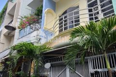 Nhà cần bán hẻm xe hơi đường thoại ngọc hầu, tân phú