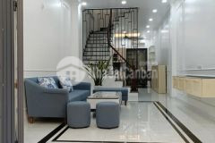 Trung tâm ngọc lâm phân lô vỉa hè ô tô đỗ cửa ngõ thông tứ tung khu dân trí cao