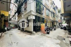 Lô goc ôtô tranh phô trân quôc hoan 4055m x 5tâng, mt 6m chi 16.8 ty,ra phô 30m