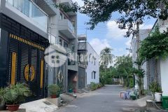 Thủ đứcbán đất hxh 8m,quốc lộ 13,gần ngã tư bình phước,77m24.8mx17m,4tỷ.