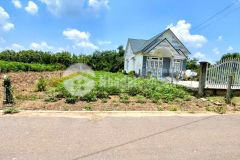 Bán đất xây nhà vườn, 2.000m2, giá 280tr, có dân cư, view sông mát mẻ