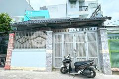 Hàng thơm nhà 2 lầu mặt tiền hẻm xe hơi 6m huỳnh tấn phát, quận 7