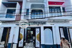 Nhà bán đoan nguyên tuân gần chơ hưng long 122m2 giá 1ty 075tr