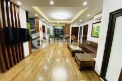 Ô tô đỗ cửa, võ chí công, dt 58mx5 tầng, mt 5m, giá 8.8 tỷ