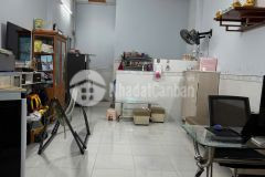 Bán nhà cấp 4 dt 4x11 52m² nở hậu l. giá 2,350 tỷ shr full nội thất vĩnh lộc b