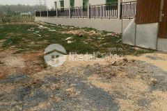 Bán nhanh lô đất sẵn nhà tại bến cát trong tháng do ngộp bank