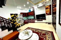 Nhà lô góc bồ đề 31m2, 5 tầng, mặt tiền siêu rộng, giá 6,36 tỷ