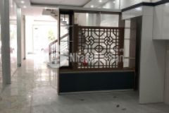 Cần bán gấp nhà 5 tầng mới xây kiên cố trung tâm bãi cháy. nhận nhà kinh doanh được ngay