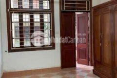 Cho thuê nhà lạc long quân, cầu giấy 40m2, 5t, mt 4m, 13 trth lô góc. ô tô dừng đỗ 20m