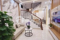 Siêu hiếm nhà quan nhân 40m2 x 5t, giá chỉ 7.65 tỷ 7 phòng ngủ, nhanh mới kịp.