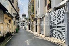 Tin được không, nhỉnh 4 tỷ có 3.6x10, 2 tầng, nhà mới, hẻm nhựa xe, hơi đỗ cửa cộng hòa.