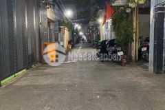 Nhà 3 tầng, chiều ngang khủng 8m, hẻm xe hơi tới cửa quận 7