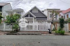 Bán biệt thự mới xây có sổ hồng khu dân cư nam long gần hồ cảnh quan cần thơ