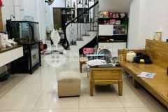 Bán nhà vũ tông phan tx, dt 41m2,giá hơn 7 tỷ, lo góc, 2 thoáng