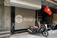 Cho thuê nhà ô tô nguyễn khang cầu giấy 25m x 6t giá 15tr, 4 phòng khép kín, nhà mới