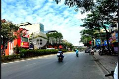 Mặt phố kinh doanh bất chấp mọi loại hình vỉa hè rộng mặt tiền gần 7m