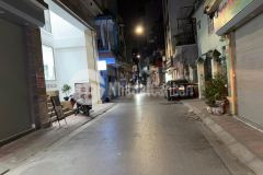 Hơn 7 tỷ nhà trung tâm ngọc lâm 40m, 5t, mt5m, lô góc, nở hậu, ngõ nông, ô tô vào.