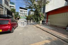 Đất đẹp mặt tiền rộng kinh doanh tốt khu đấu giá phúc lợi dt 90m2. giá 175 triệu m2