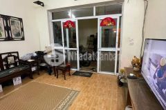 Bán đất tặng nhà 2 tầng. la thành đống đa 75 m. giá 9 tỷ.