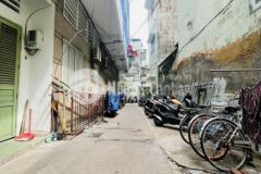 Bán căn hộ tầng trệt chung cư hẻm xe hơi q5 tphcm giá rẻ dưới 4 tỷ