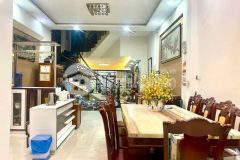 Bán nhà quận 10, sư vạn hạnh hxh thông,gần vạn hạnh mall, 4 tầng, 73m2, 22.5 tỷ