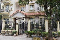 Biệt thự hồ tây 175m2 x 3t mt 9m phố từ hoa gara ô tô ngõ thông ra hồ