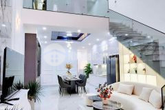 Nhà mê lửng đẹp hiện đại hẻm 473 y moan đầy đủ nội thất 2.868 tỷ