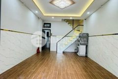 Bán nhà đường liễu giai, dt 51mx5 tầng, cách đường 25m, giá 8.7 tỷ.