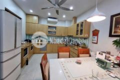 Chỉ 80 tỷ 200m2 âu cơ mặt tiền 10m lô góc kinh doanh thang máy đầu tư 0983458219