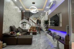 Tựu liệt sát kđt linh đàm bán nhà 4 tầng 40m2 dân xây mặt ngõ ô tô gần hơn 5 tỷ