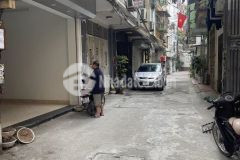 Tân mai ngõ oto kinh doanh full tiện ích, dt 32m giá 8.5 tỷ thương lượng, sđcc