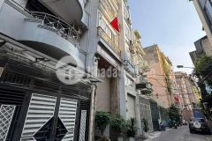 Bán nhà phân lô lạc trung, 48m2,ô tô,ngõ thông hai đầu,dân xây,có gpxd đầy đủ,hơn 7 tỷ.