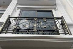 Phố xuân la, dt 45mx5 tầng, ô tô đỗ cách 15m, gần đường. giá 7.9 tỷ.