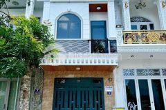 Nha binh chanh trân đai nghia gia 1 ty 100