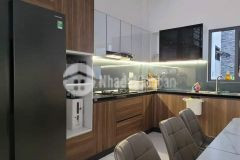 Sau lưng vincom lê văn việt 61m2 4 tầng hoàn công tnp b, q.9 chỉ còn 6 tỷ