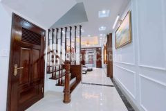 Cho thuê nhà 6 tầng mặt ngõ ô tô sát phố vương thừa vũ