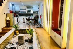 Bán nhà giá rẻ, đường tứ liên, dt 42mx6 tầng, 3 thoáng, chỉ 7.7 tỷ.