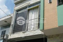 Nhà bình tân kế bên tân phú, xe hơi tới nhà, gần công viên tặng nội thất xách vali vào ở ngay