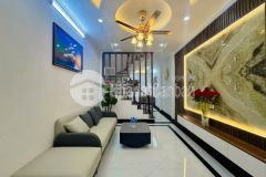 Bán nhà phố minh khai hai bà trưng, gần phố, hai thoáng, 4 tầng nội thất đẹp. ở ngay.