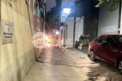 Chủ nhà thiện chí bán độicấn bađình ngõ oto tránh oto đỗ cửa lô góc ngõ 2 mặt thoáng