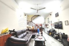 Bán nhà hoa lâm,việt hưng 4 tầng,60m,mt4.6m cách oto 3 bước nhỉnh 7 tỷ