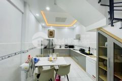 Bán nhà 5 tầng,68m2, 6pn,phạm văn hai,tân bình, gần nhà thờ vinh sơn,ởcho thuê, 7.99 tỷ