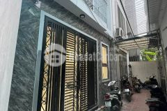 Bán nhà thạch bàn 33m 5tầng mt 4,5m giá 5,3tỷ