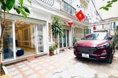 Nhà đẹp ngõ thoáng giá rẻ ngõ phố bát khối long biên dt 40m2. giá 6.15 tỷ