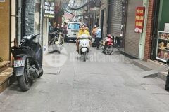 Hai bà trưng kinh doanh lô góc oto