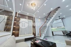 Nhàđẹphoàngmai kim giang 40m2x6tầng giá 6.4 tỷ