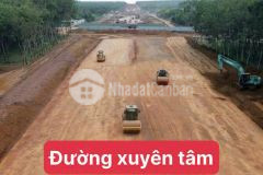 Cần bán lô đất ngay mặt tiền xuyên tâm sát bên kcn giá 210tr