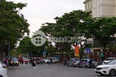 3 thoáng, nhà 70m2, phố hoàng như tiếp, long biên, ô tô, 16 tỷ.